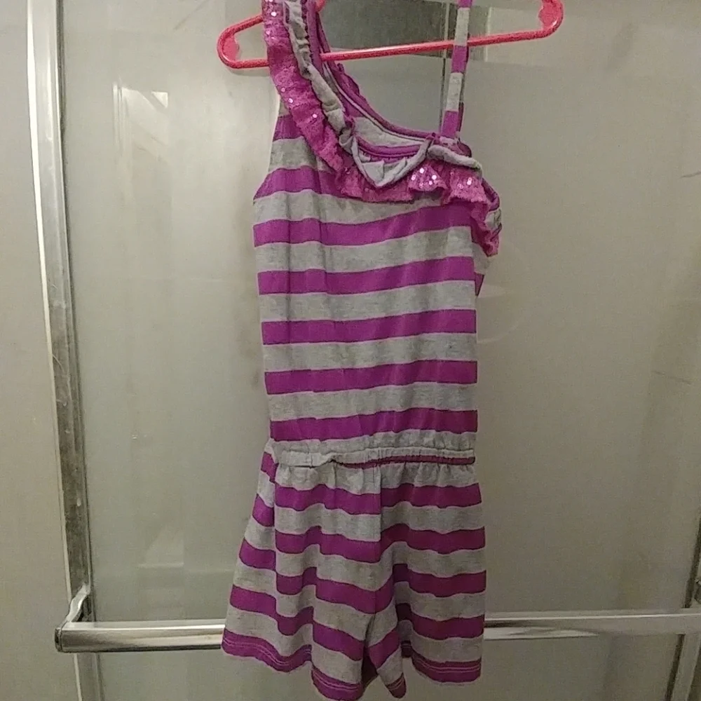 Girl's short, pink and gray jumpsuit